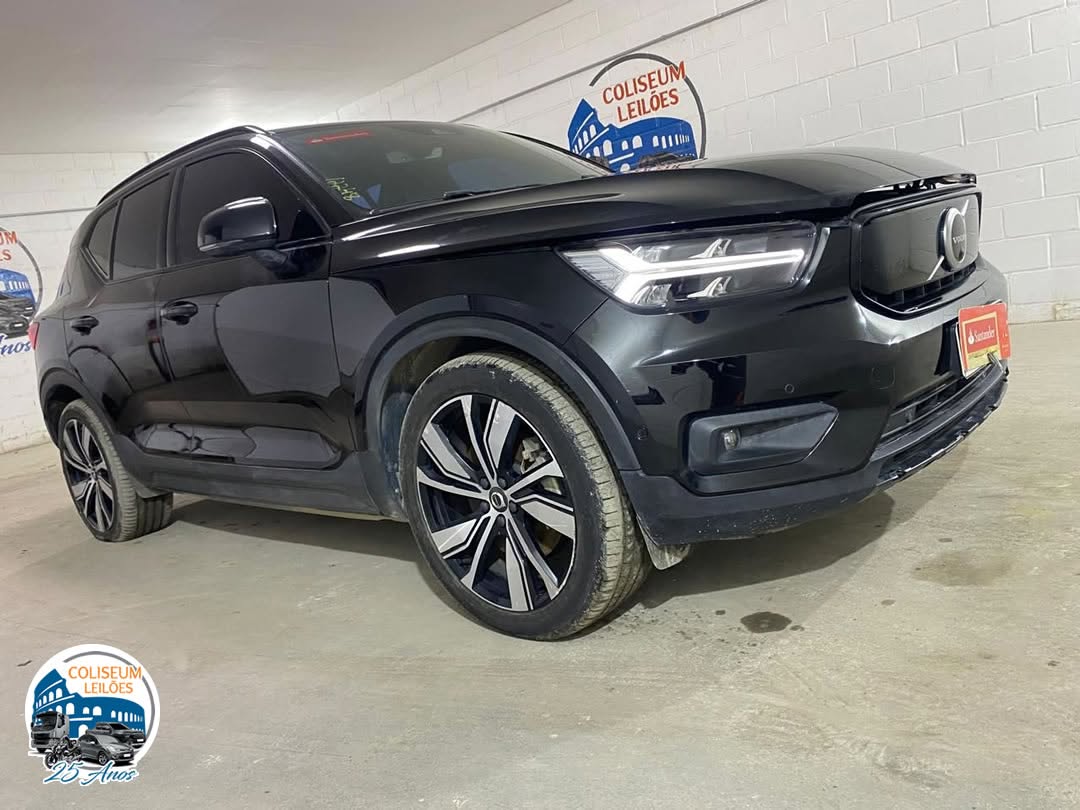 LOTE 040 - XC40 P8 Pure Eletric Recharge AWD 300 kW 2022