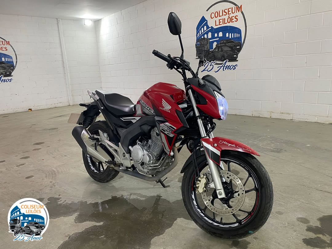 LOTE 008 - CB 250 F Twister CBS 2021