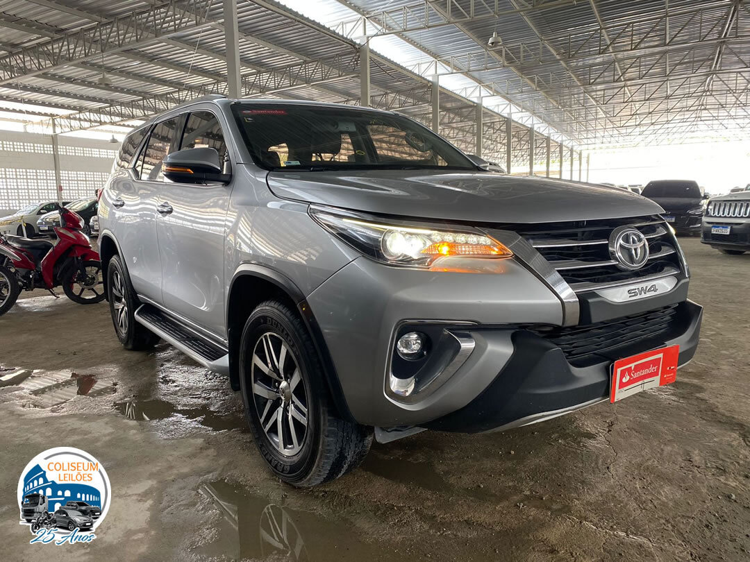 LOTE 027 - Hilux SW4 SRX 2.8 D-4D Turbo 2018 