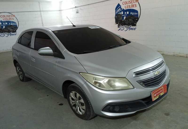 LOTE 015 - Onix LT 1.0 SPE 2014