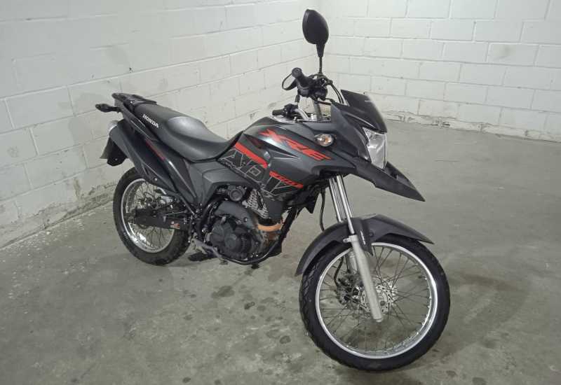 LOTE 017 - XRE 190 Adventure Special Edition 2023